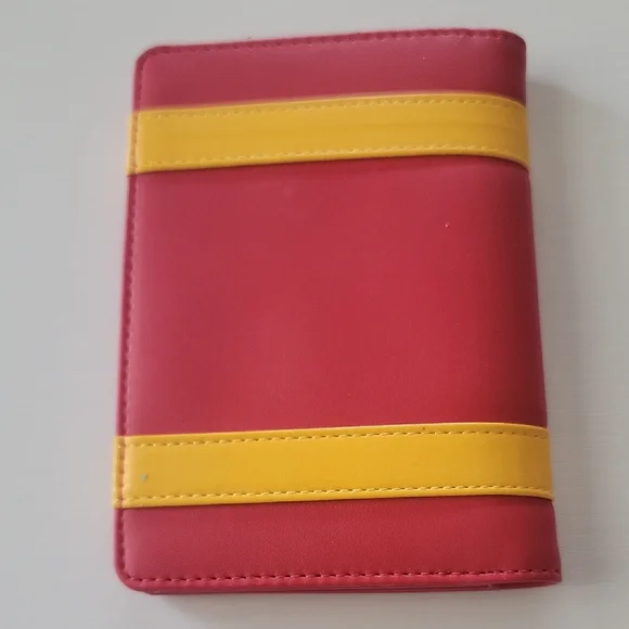 Gryffindor Red and Yellow Passport Holder - Picture 4 of 4